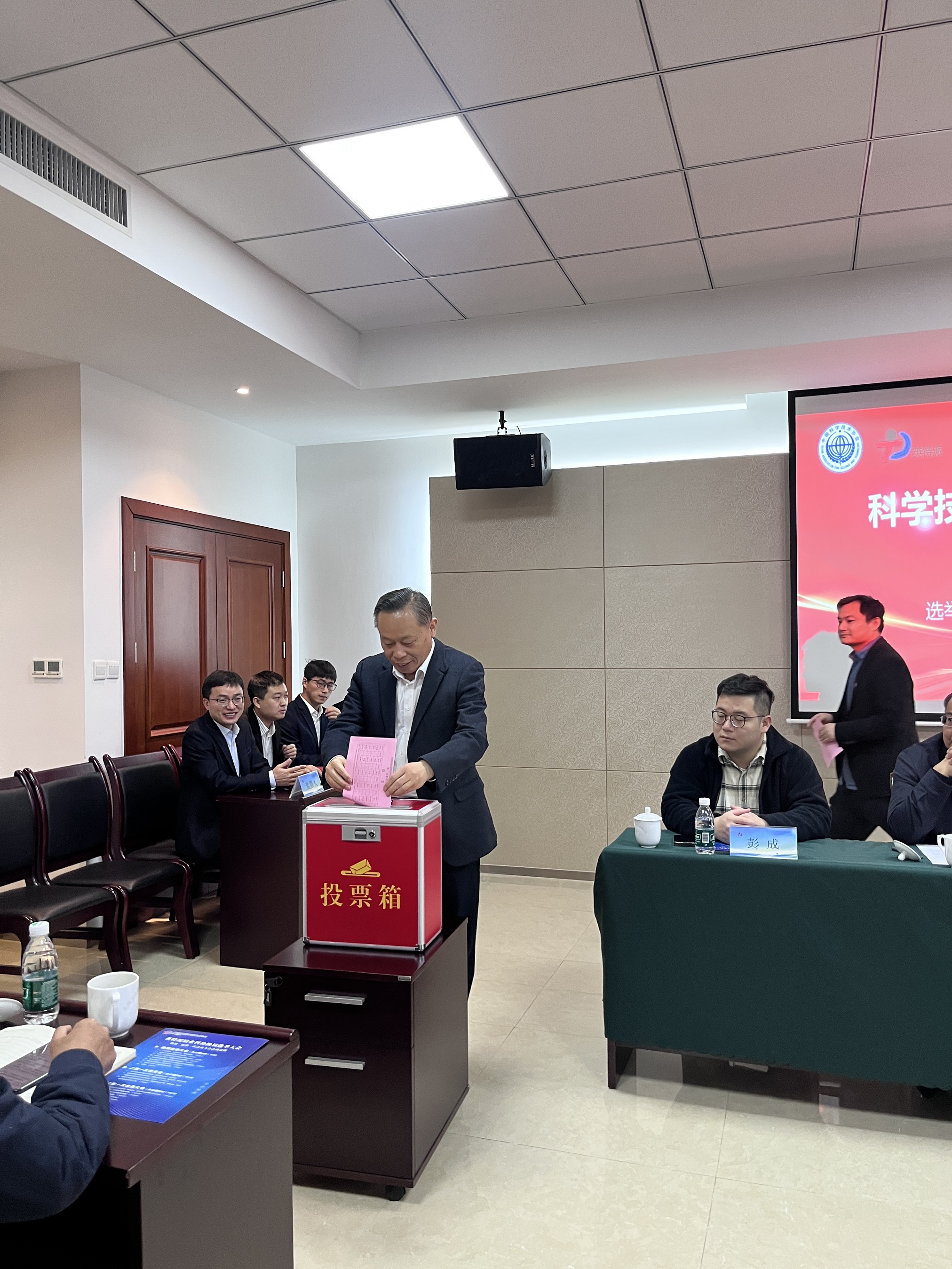 675164d406f37.jpg 675164d406f37.jpg